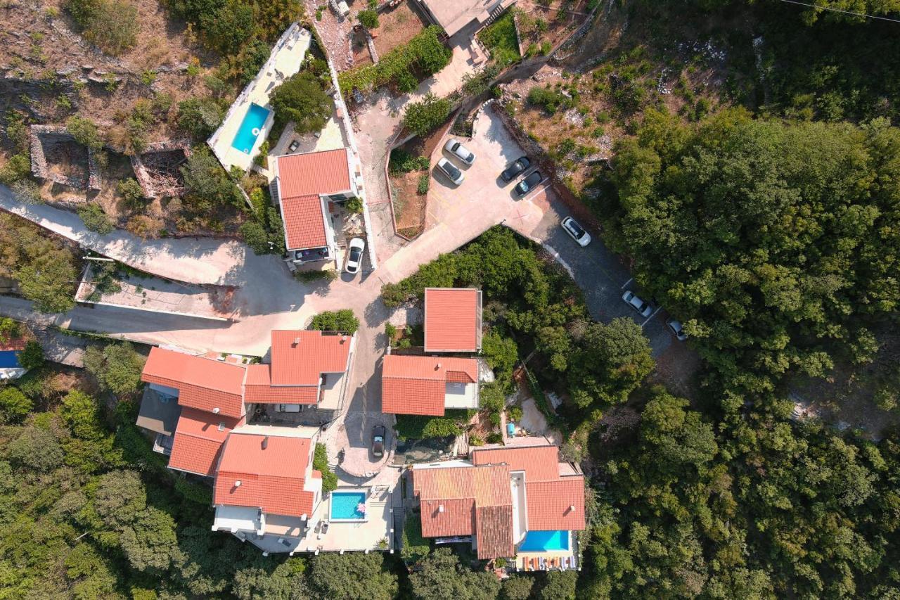 Apartments Villa Cucuk บุดวา ภายนอก รูปภาพ